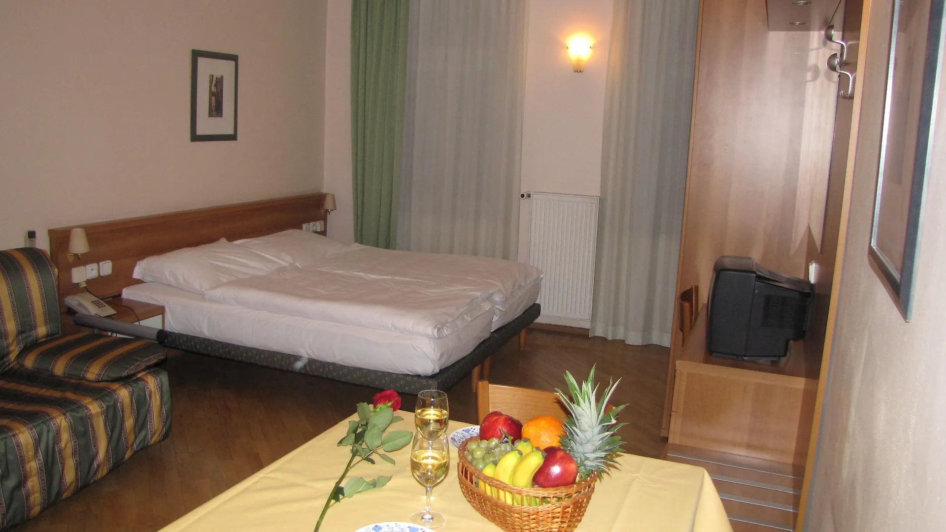 ***  Hotel Residence Select Прага Чехия