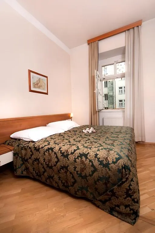 Hotel Residence Select Prague 3*,