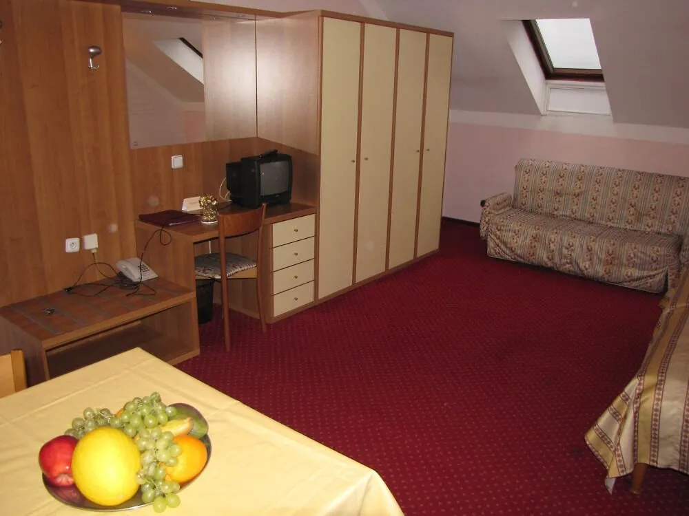 Hotel Residence Select Praha 3*,