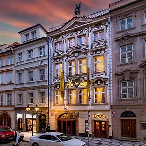 Hotel U černého Orla, Prague