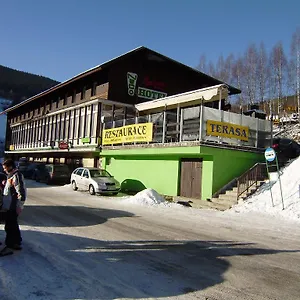 Nico 2*, Špindlerŭv Mlýn Česká republika