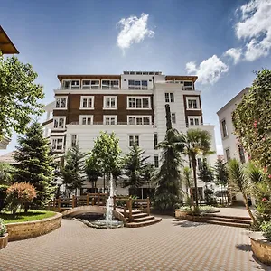 Prestige 4* Tirana