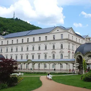 https://lazensky-hotel-sadovy-pramen.karlovyvary-hotels.com